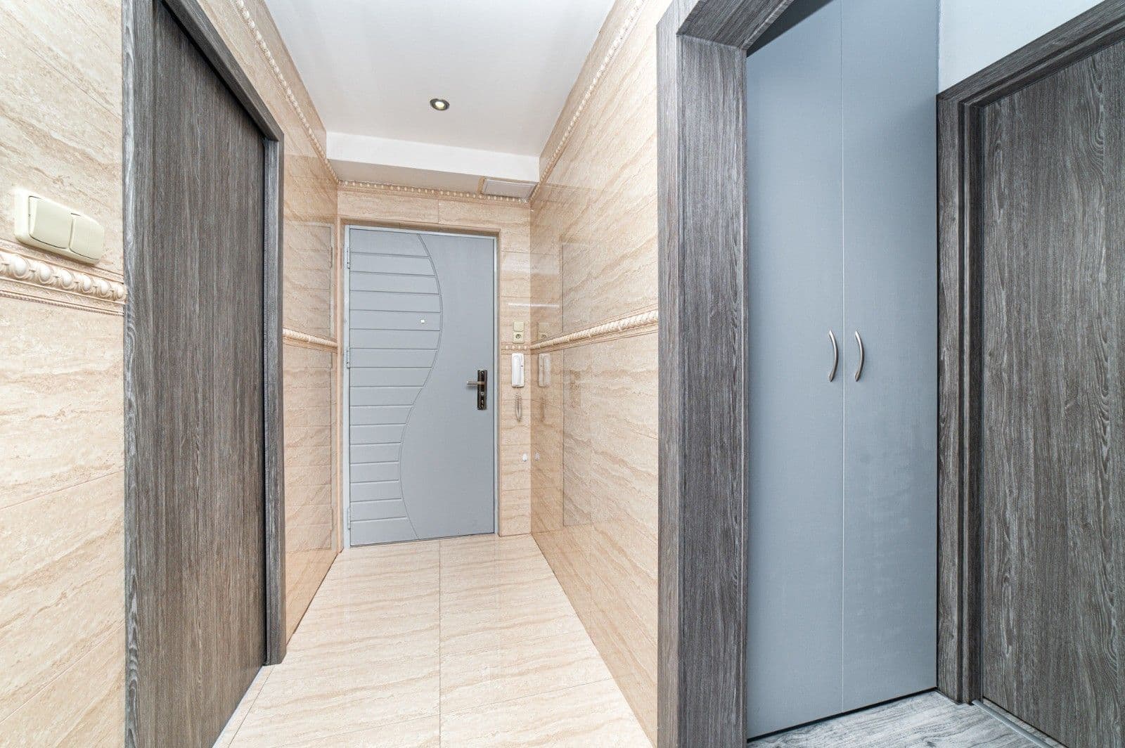 Prodej bytu 4+1 84 m², Okrężna, Český Těšín, Moravskoslezský kraj Prodej bytu 4+1 84 m², Okrężna, Český Těšín, Moravskoslezský kraj