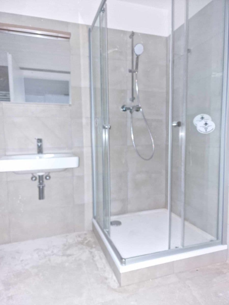 Pronájem bytu 1+kk 35 m², Aloise Rašína, Olomouc, Olomoucký kraj Pronájem bytu 1+kk 35 m², Aloise Rašína, Olomouc, Olomoucký kraj