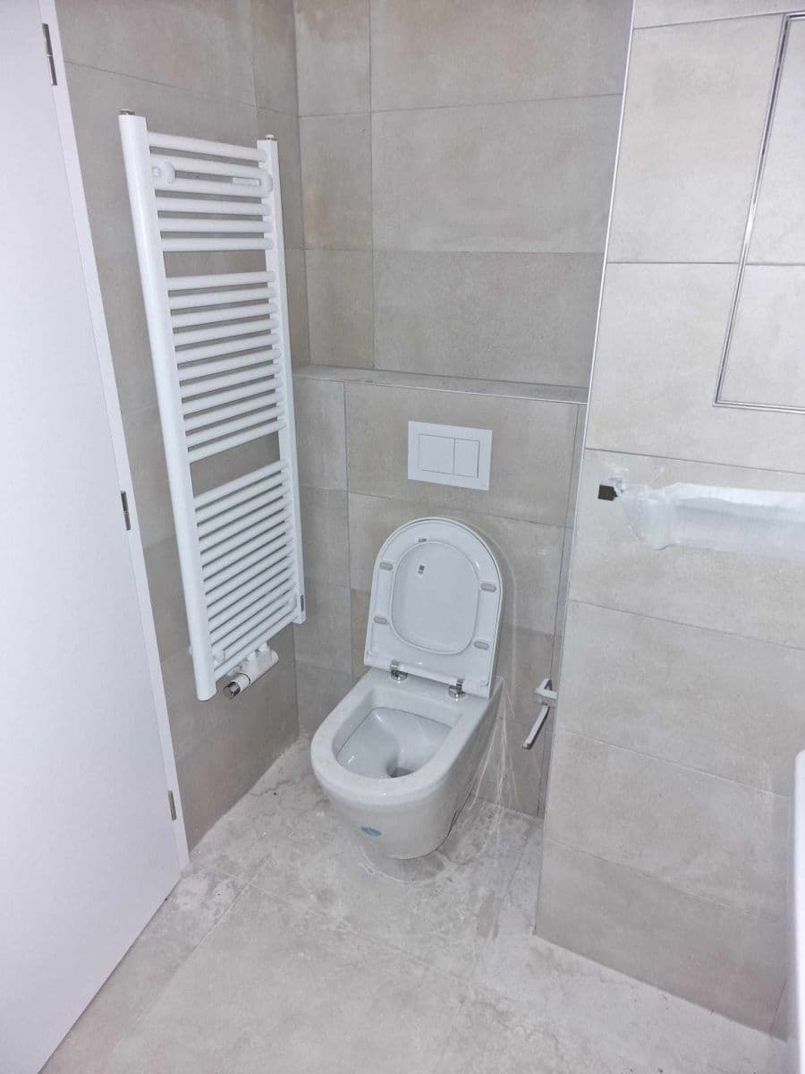 Pronájem bytu 1+kk 35 m², Aloise Rašína, Olomouc, Olomoucký kraj Pronájem bytu 1+kk 35 m², Aloise Rašína, Olomouc, Olomoucký kraj