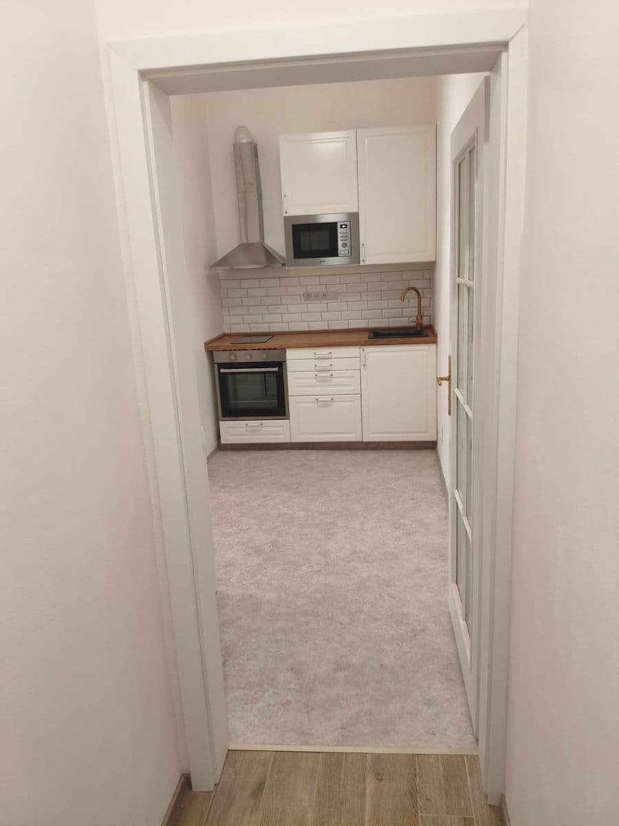 Pronájem bytu 1+kk 39 m², Soukenická, Praha, Praha Pronájem bytu 1+kk 39 m², Soukenická, Praha, Praha