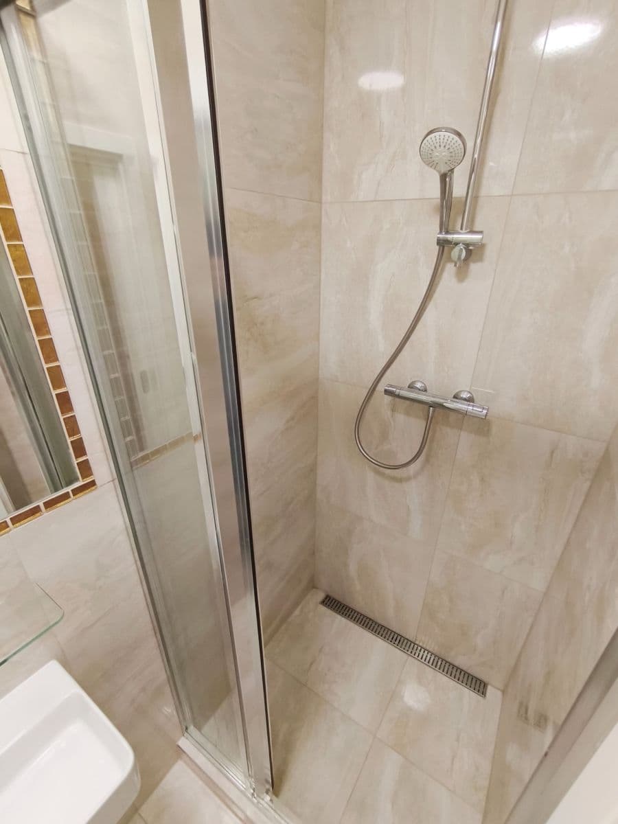 Pronájem bytu 1+kk 39 m², Soukenická, Praha, Praha Pronájem bytu 1+kk 39 m², Soukenická, Praha, Praha