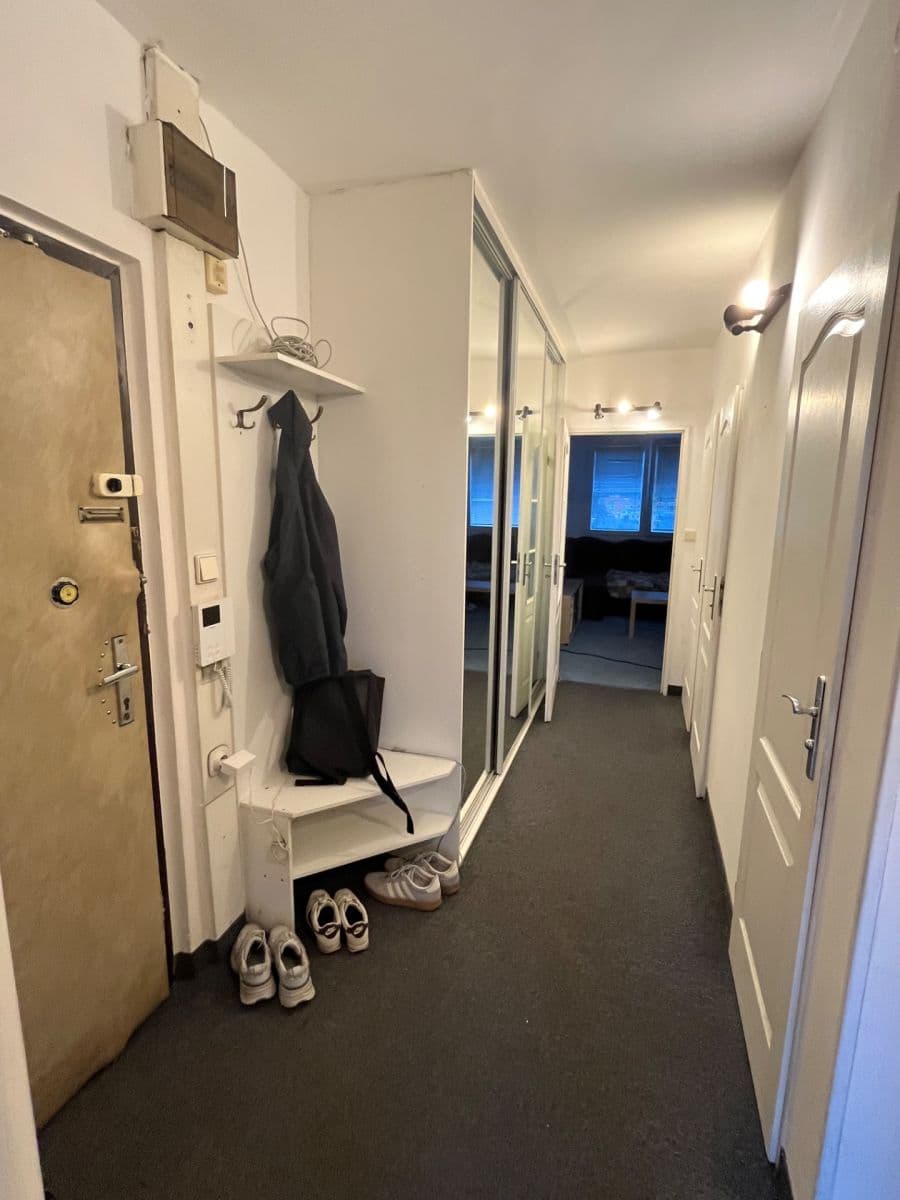 Pronájem bytu 4+1 70 m², Doubravická, Praha, Praha Pronájem bytu 4+1 70 m², Doubravická, Praha, Praha