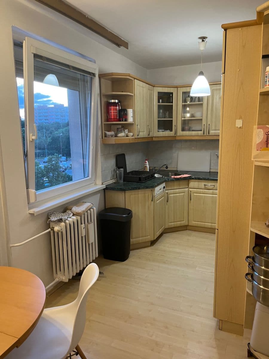 Pronájem bytu 4+1 70 m², Doubravická, Praha, Praha Pronájem bytu 4+1 70 m², Doubravická, Praha, Praha