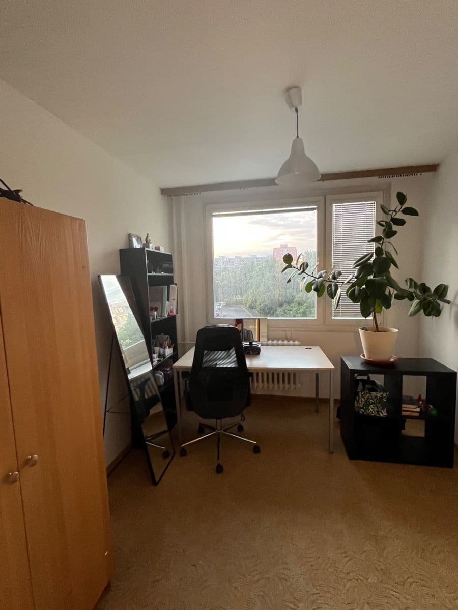 Pronájem bytu 4+1 70 m², Doubravická, Praha, Praha Pronájem bytu 4+1 70 m², Doubravická, Praha, Praha