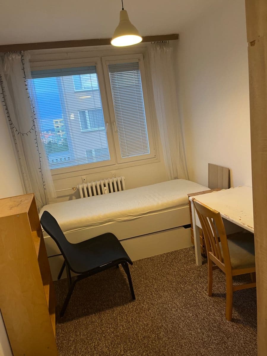 Pronájem bytu 4+1 70 m², Doubravická, Praha, Praha Pronájem bytu 4+1 70 m², Doubravická, Praha, Praha