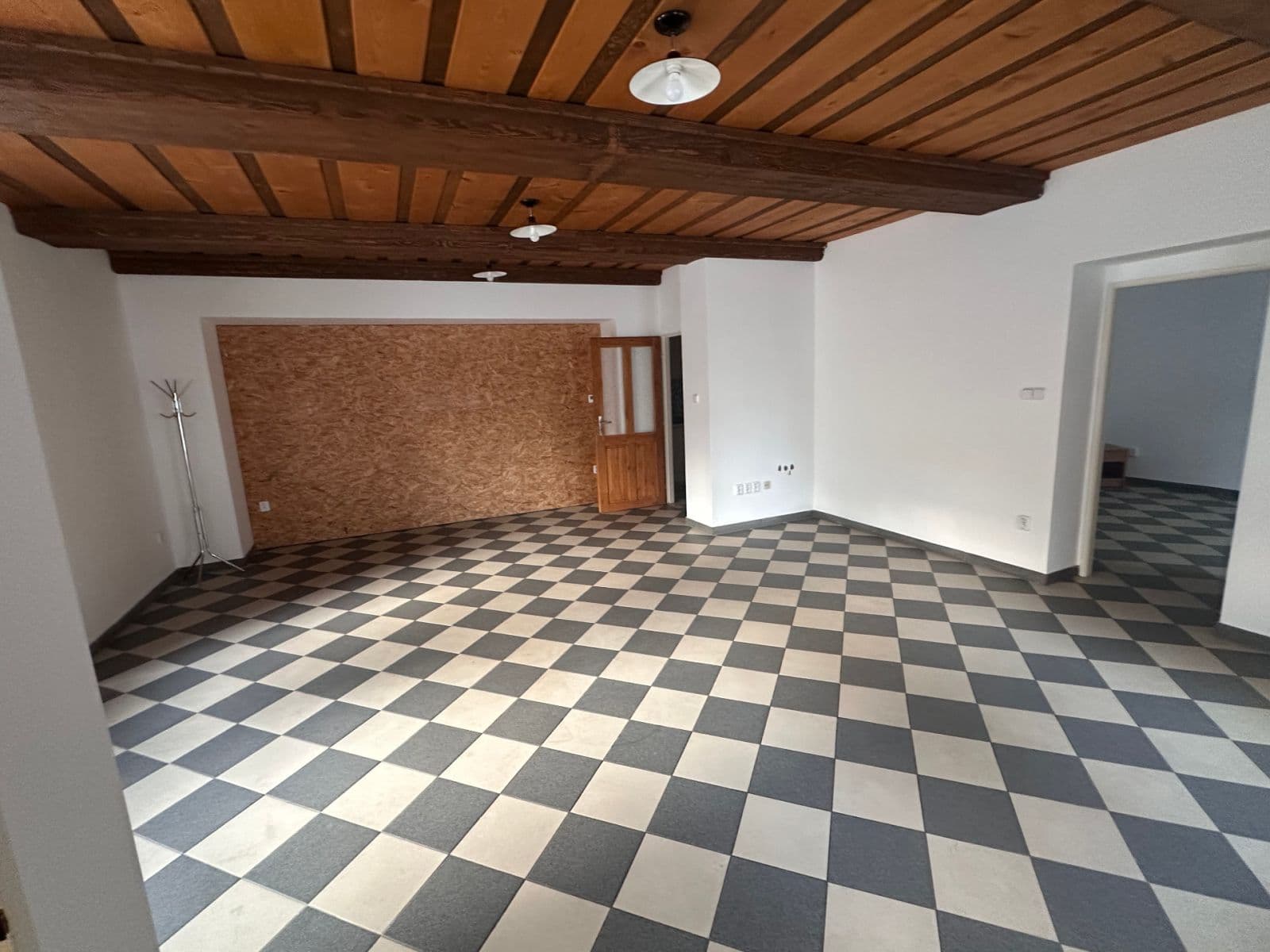 Pronájem nebytového prostoru 70 m², Kafkova, Nová Paka, Královéhradecký kraj Pronájem nebytového prostoru 70 m², Kafkova, Nová Paka, Královéhradecký kraj