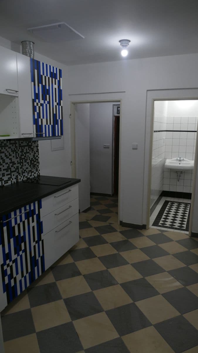 Pronájem nebytového prostoru 70 m², Kafkova, Nová Paka, Královéhradecký kraj Pronájem nebytového prostoru 70 m², Kafkova, Nová Paka, Královéhradecký kraj