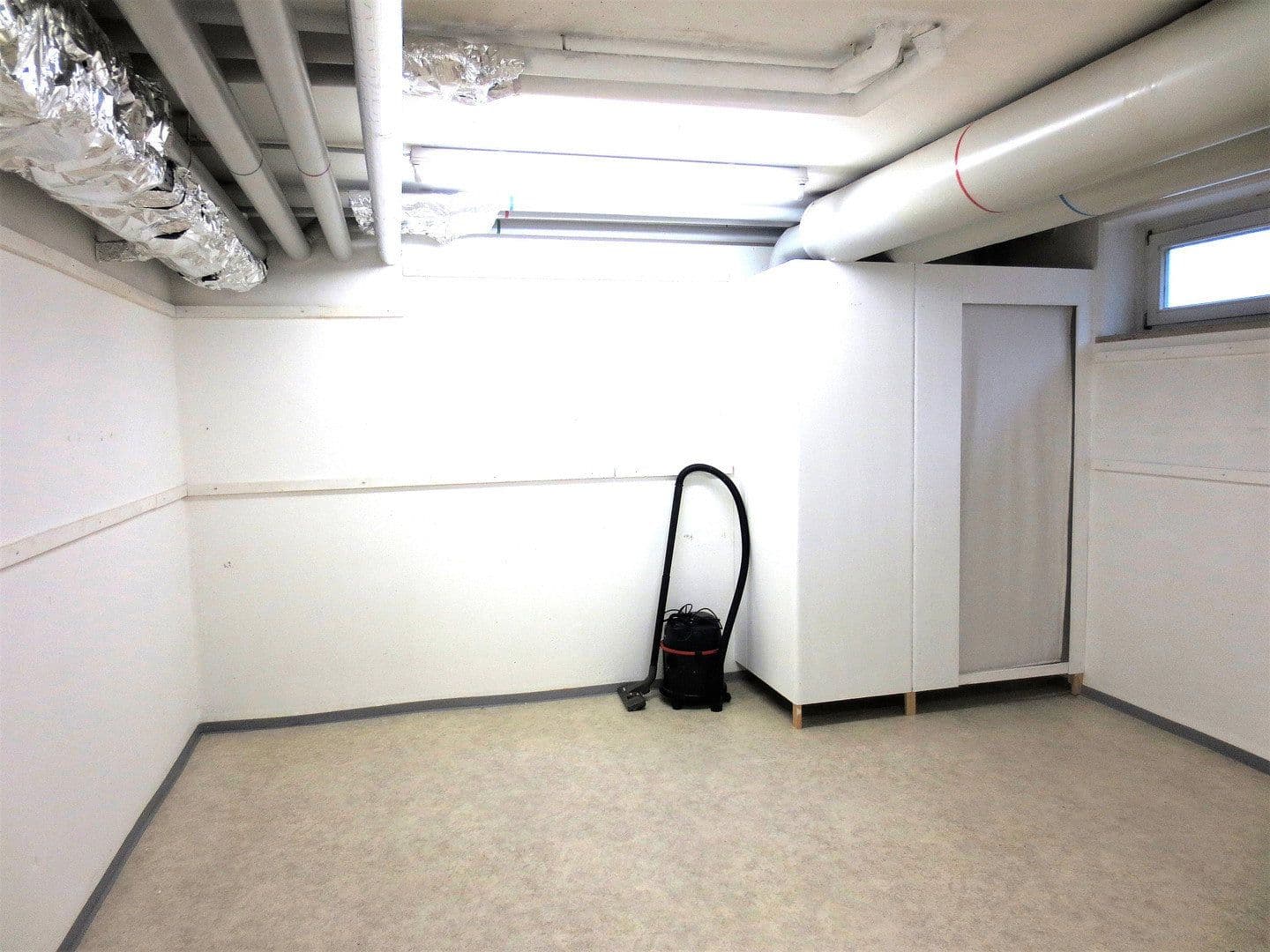 Pronájem nebytového prostoru 36 m², regensburg, Bavorsko Pronájem nebytového prostoru 36 m², regensburg, Bavorsko