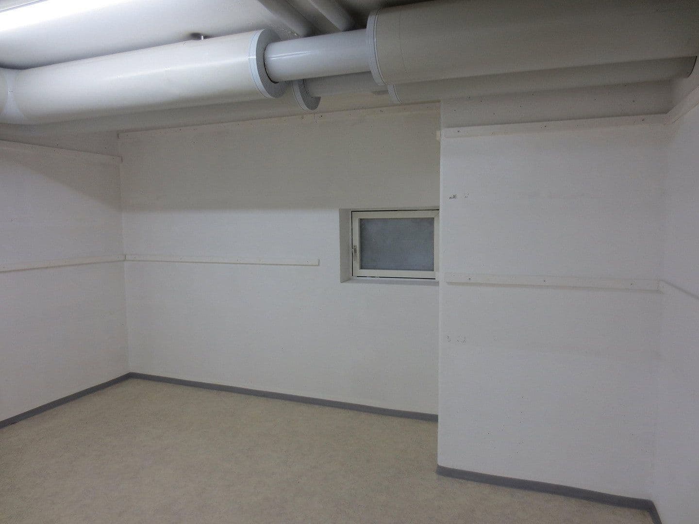 Pronájem nebytového prostoru 36 m², regensburg, Bavorsko Pronájem nebytového prostoru 36 m², regensburg, Bavorsko