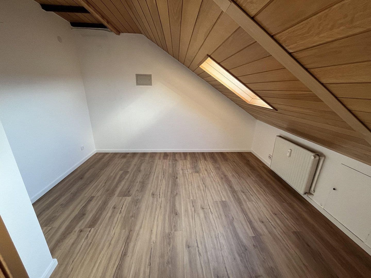 Pronájem bytu 3+1 77 m², Rossertblick 11, Eppstein, Hessen Pronájem bytu 3+1 77 m², Rossertblick 11, Eppstein, Hessen