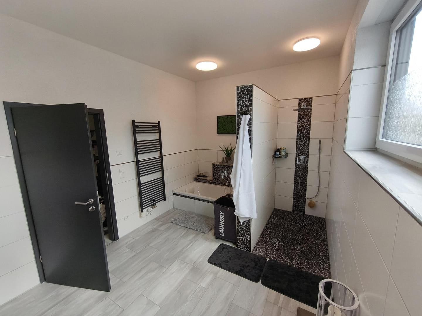 Pronájem nebytového prostoru 1.180 m², Babenhausen, Hessen Pronájem nebytového prostoru 1.180 m², Babenhausen, Hessen