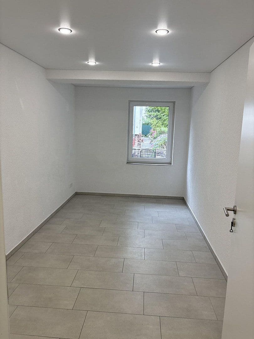 Pronájem bytu 3+1 74 m², Senefelder Straße 4, Pforzheim, Bádensko-Württembersko Pronájem bytu 3+1 74 m², Senefelder Straße 4, Pforzheim, Bádensko-Württembersko