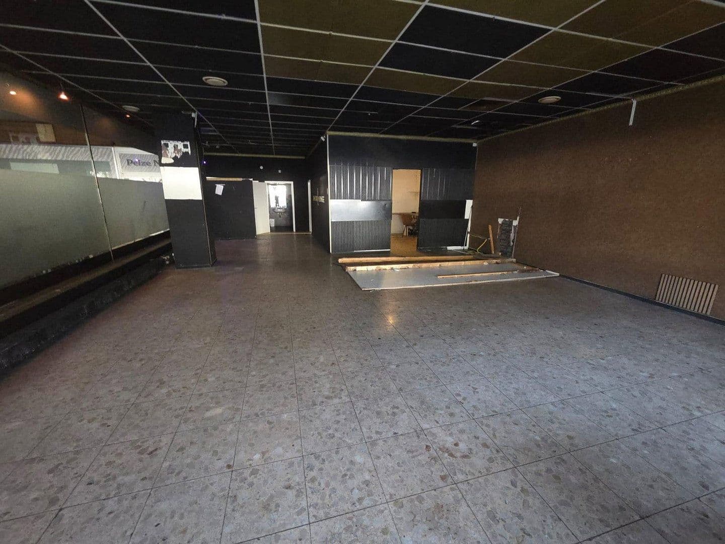 Pronájem kanceláře 115 m², Oberhausen, Severní Porýní-Vestfálsko Pronájem kanceláře 115 m², Oberhausen, Severní Porýní-Vestfálsko
