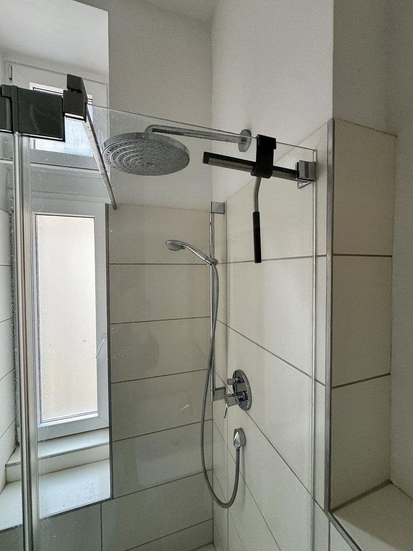 Pronájem bytu 3+1 68 m², Sandweg 108, Frankfurt am Main, Hessen Pronájem bytu 3+1 68 m², Sandweg 108, Frankfurt am Main, Hessen