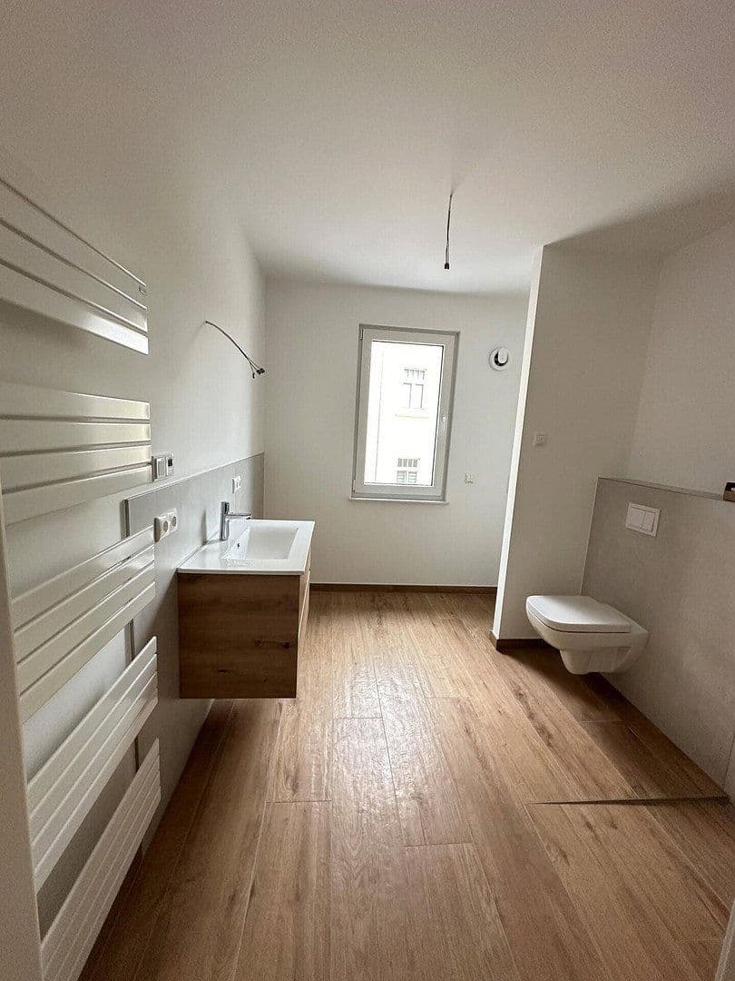 Pronájem bytu 2+1 55 m², Kötitzer Str. 41, Radebeul, Sasko Pronájem bytu 2+1 55 m², Kötitzer Str. 41, Radebeul, Sasko