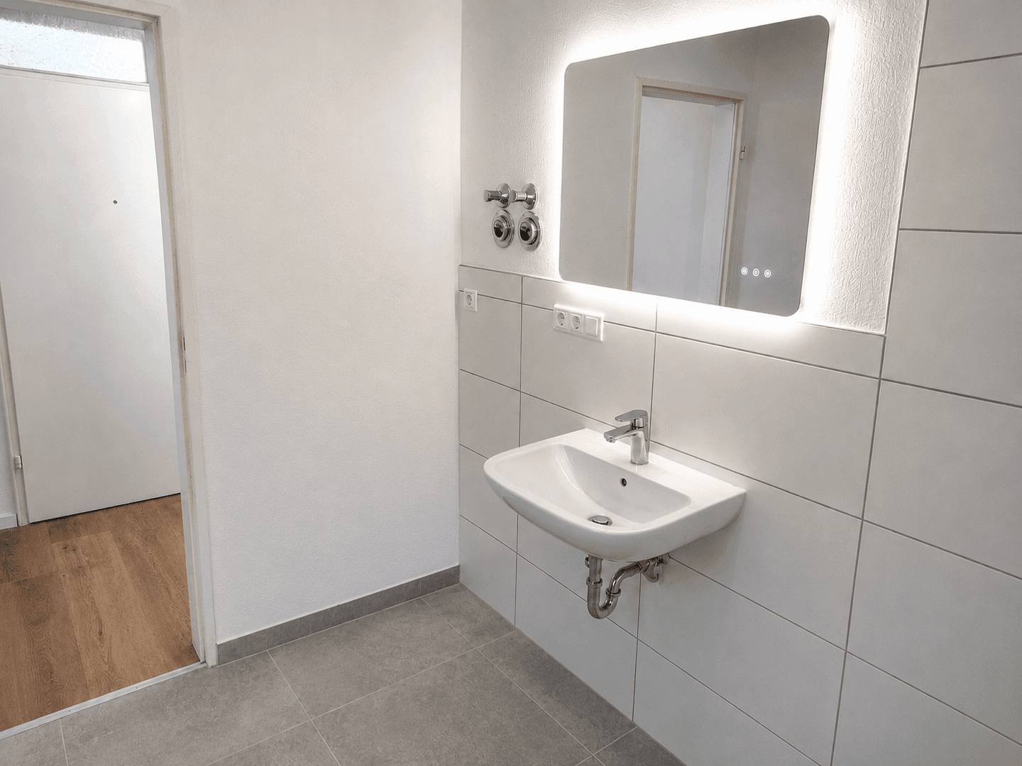 Pronájem bytu 2+1 81 m², Graf-Berthold-Straße 22, Bad Herrenalb, Bádensko-Württembersko Pronájem bytu 2+1 81 m², Graf-Berthold-Straße 22, Bad Herrenalb, Bádensko-Württembersko