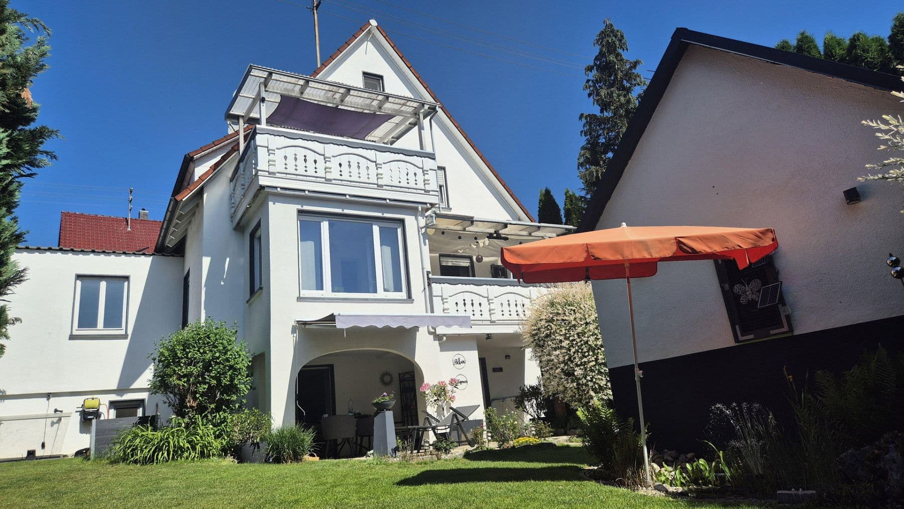 Prodej domu 136 m², pozemek 410 m², Hüttlingen, Bádensko-Württembersko Prodej domu 136 m², pozemek 410 m², Hüttlingen, Bádensko-Württembersko
