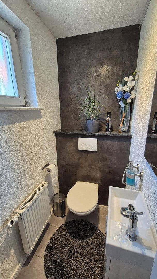 Prodej domu 136 m², pozemek 410 m², Hüttlingen, Bádensko-Württembersko Prodej domu 136 m², pozemek 410 m², Hüttlingen, Bádensko-Württembersko