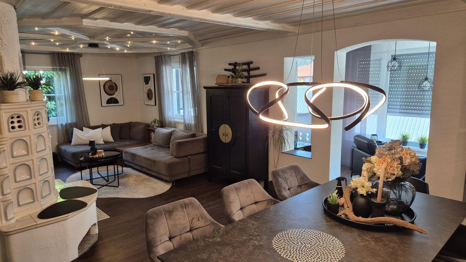 Prodej domu 136 m², pozemek 410 m², Hüttlingen, Bádensko-Württembersko Prodej domu 136 m², pozemek 410 m², Hüttlingen, Bádensko-Württembersko