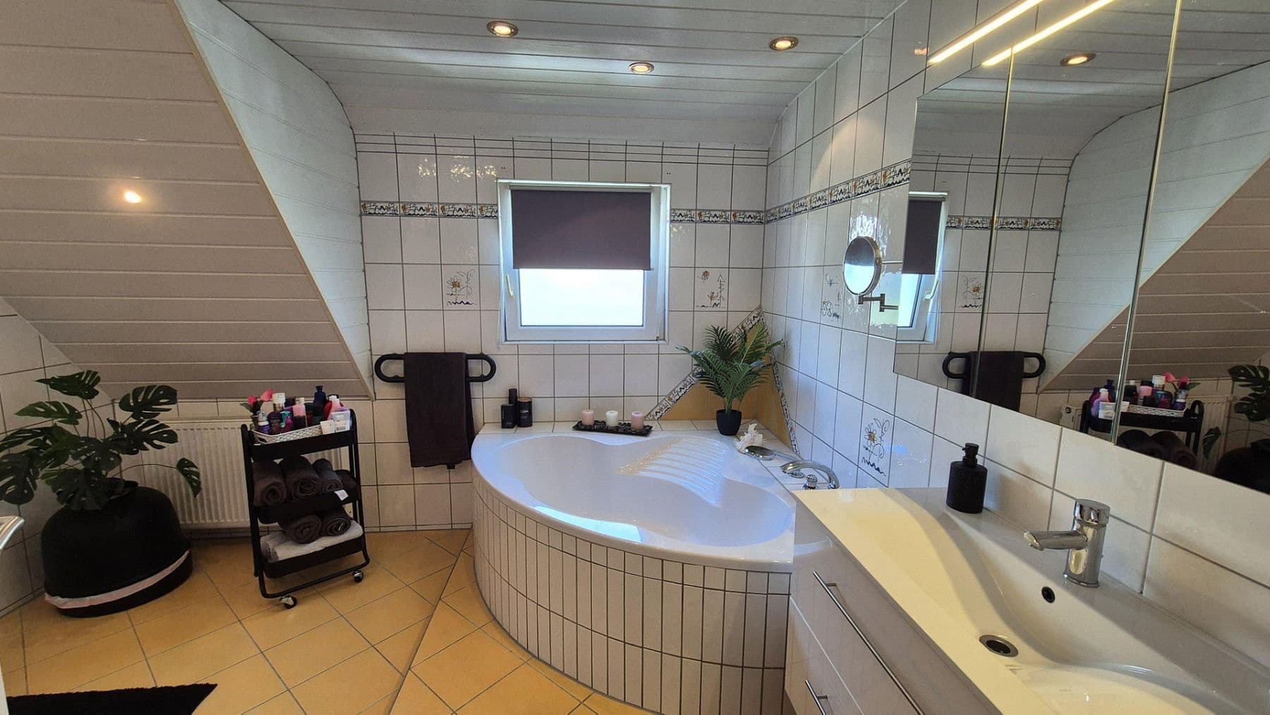 Prodej domu 136 m², pozemek 410 m², Hüttlingen, Bádensko-Württembersko Prodej domu 136 m², pozemek 410 m², Hüttlingen, Bádensko-Württembersko