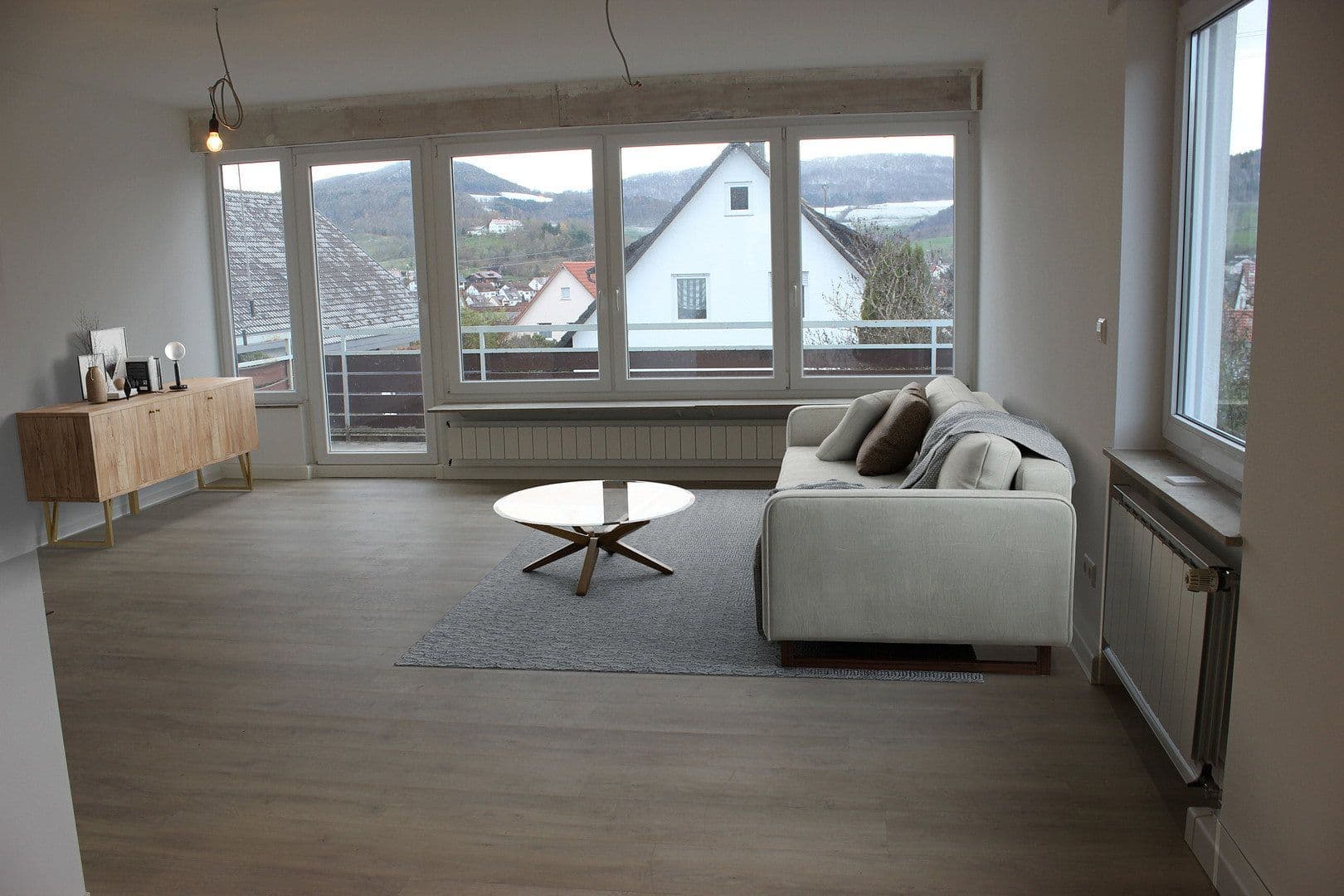 Pronájem bytu 4+1 130 m², Graneggweg 8, Waldstetten, Bádensko-Württembersko Pronájem bytu 4+1 130 m², Graneggweg 8, Waldstetten, Bádensko-Württembersko