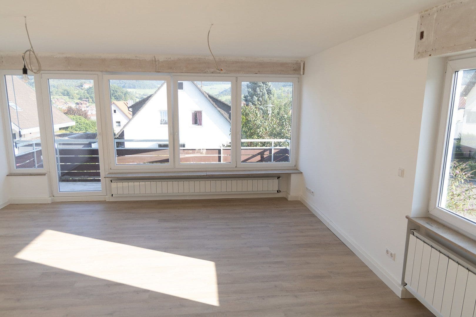Pronájem bytu 4+1 130 m², Graneggweg 8, Waldstetten, Bádensko-Württembersko Pronájem bytu 4+1 130 m², Graneggweg 8, Waldstetten, Bádensko-Württembersko