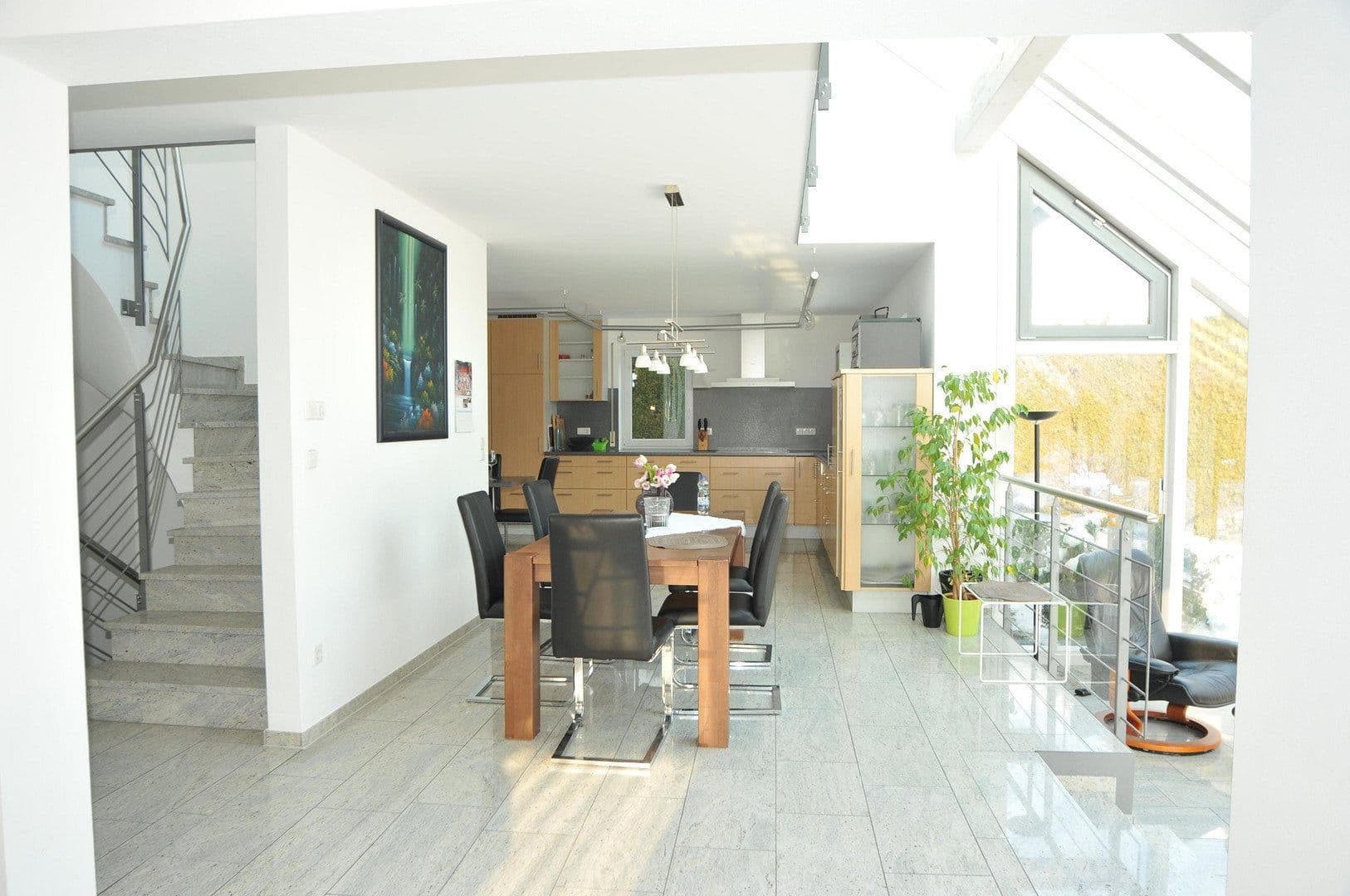 Prodej domu 230 m², pozemek 680 m², Am Hohen Rain 38, Ulm, Bádensko-Württembersko Prodej domu 230 m², pozemek 680 m², Am Hohen Rain 38, Ulm, Bádensko-Württembersko