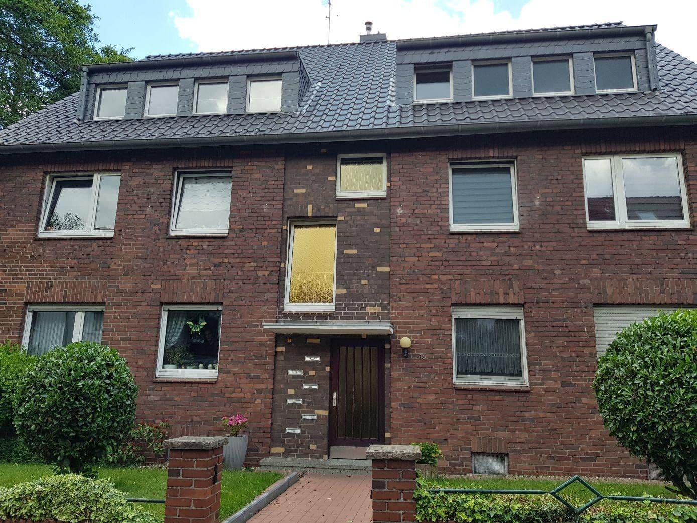 Pronájem bytu 3+1 55 m², Odenwaldstraße 16, Oberhausen, Severní Porýní-Vestfálsko Pronájem bytu 3+1 55 m², Odenwaldstraße 16, Oberhausen, Severní Porýní-Vestfálsko