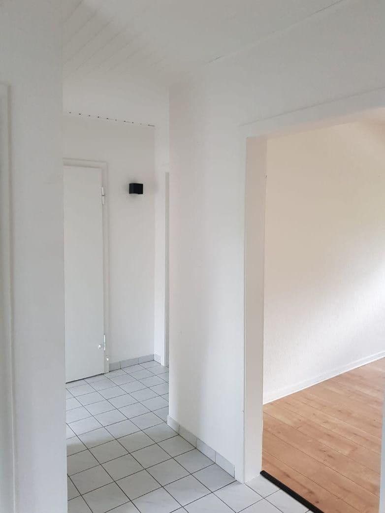 Pronájem bytu 3+1 55 m², Odenwaldstraße 16, Oberhausen, Severní Porýní-Vestfálsko Pronájem bytu 3+1 55 m², Odenwaldstraße 16, Oberhausen, Severní Porýní-Vestfálsko