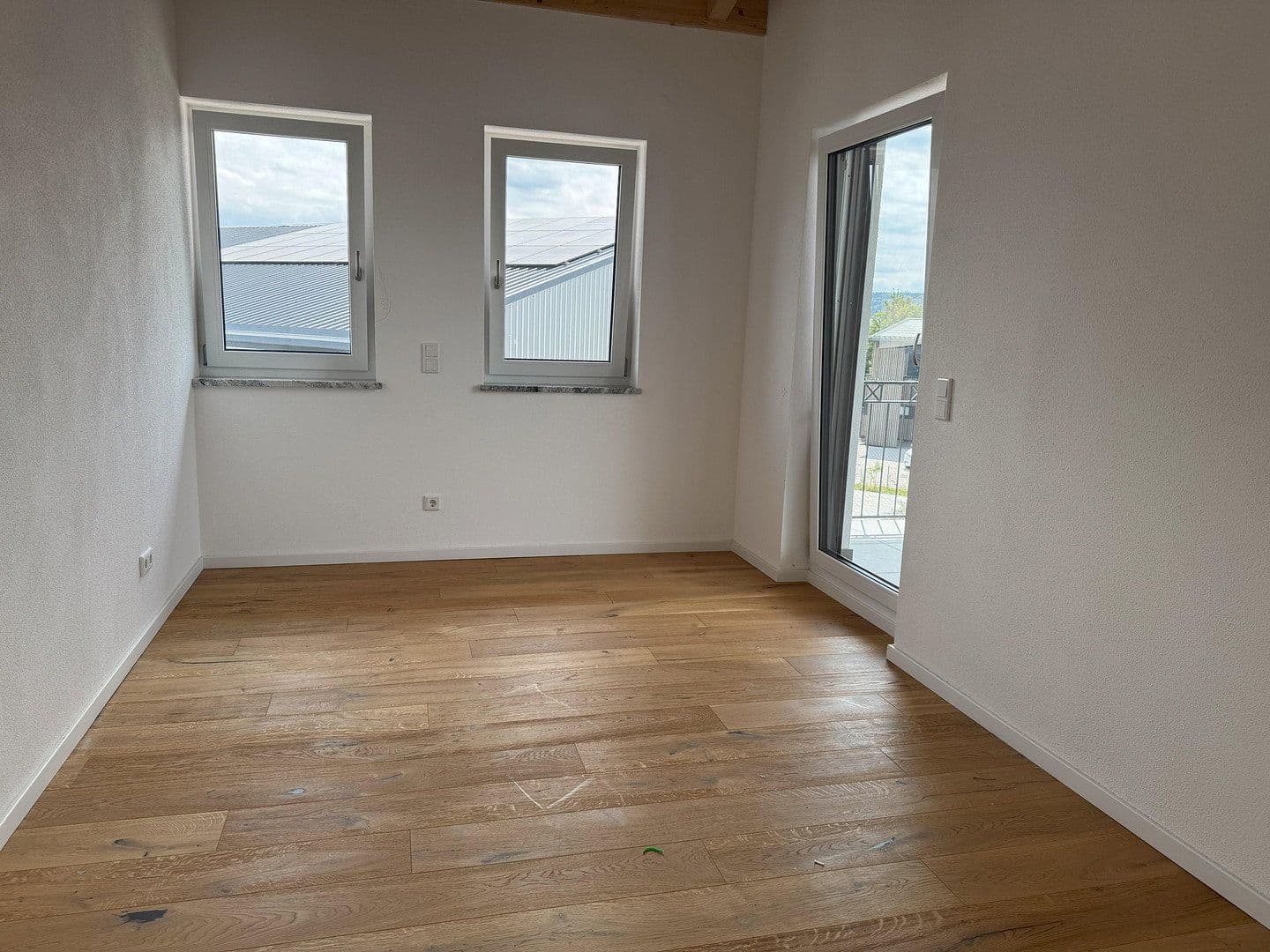 Pronájem domu 190 m², pozemek 750 m², Lauterbachstr.4b, Geretsried, Bavorsko Pronájem domu 190 m², pozemek 750 m², Lauterbachstr.4b, Geretsried, Bavorsko