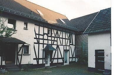 Prodej domu 231 m², pozemek 596 m², Mühlweg 2, Burglahr, Porýní-Falc Prodej domu 231 m², pozemek 596 m², Mühlweg 2, Burglahr, Porýní-Falc
