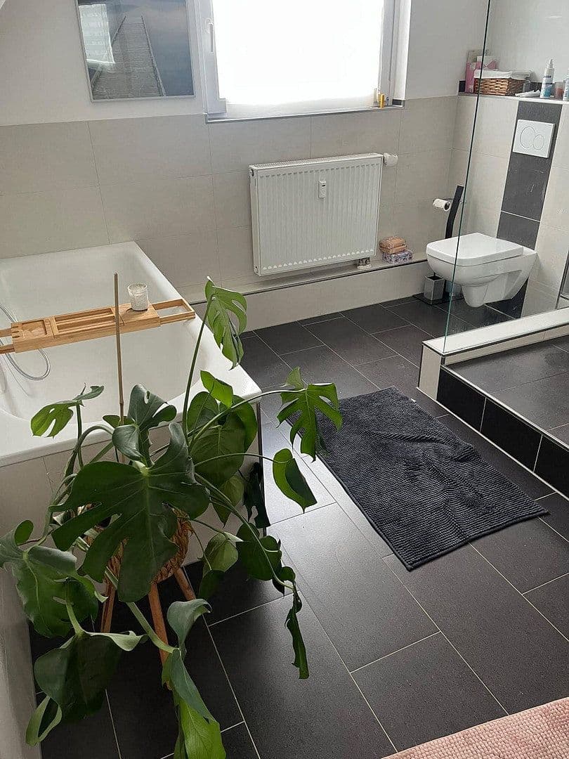 Prodej bytu 3+kk 74 m², Förderstraße 10, Essen, Severní Porýní-Vestfálsko Prodej bytu 3+kk 74 m², Förderstraße 10, Essen, Severní Porýní-Vestfálsko