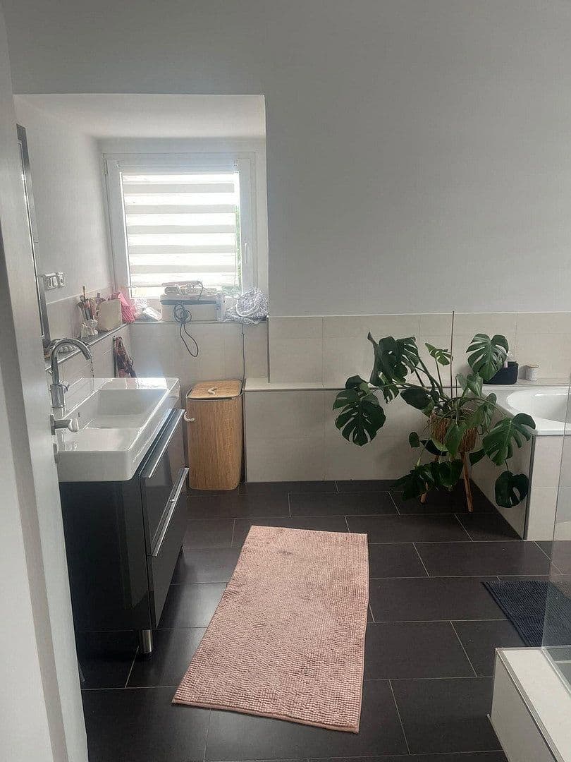 Prodej bytu 3+kk 74 m², Förderstraße 10, Essen, Severní Porýní-Vestfálsko Prodej bytu 3+kk 74 m², Förderstraße 10, Essen, Severní Porýní-Vestfálsko