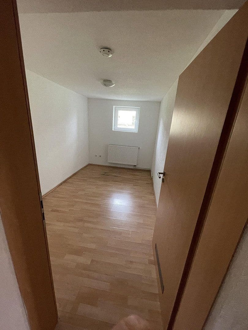 Pronájem bytu 3+1 60 m², Triberger Straße 4, Villingen-Schwenningen, Bádensko-Württembersko Pronájem bytu 3+1 60 m², Triberger Straße 4, Villingen-Schwenningen, Bádensko-Württembersko