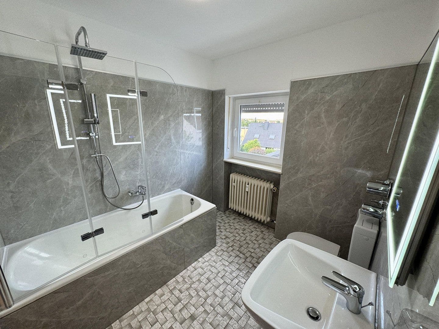 Pronájem bytu 2+kk 59 m², Wöllstadt, Hessen Pronájem bytu 2+kk 59 m², Wöllstadt, Hessen