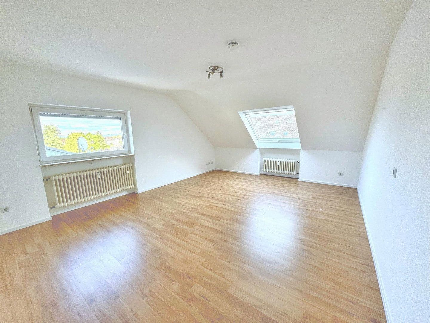 Pronájem bytu 2+kk 59 m², Wöllstadt, Hessen Pronájem bytu 2+kk 59 m², Wöllstadt, Hessen