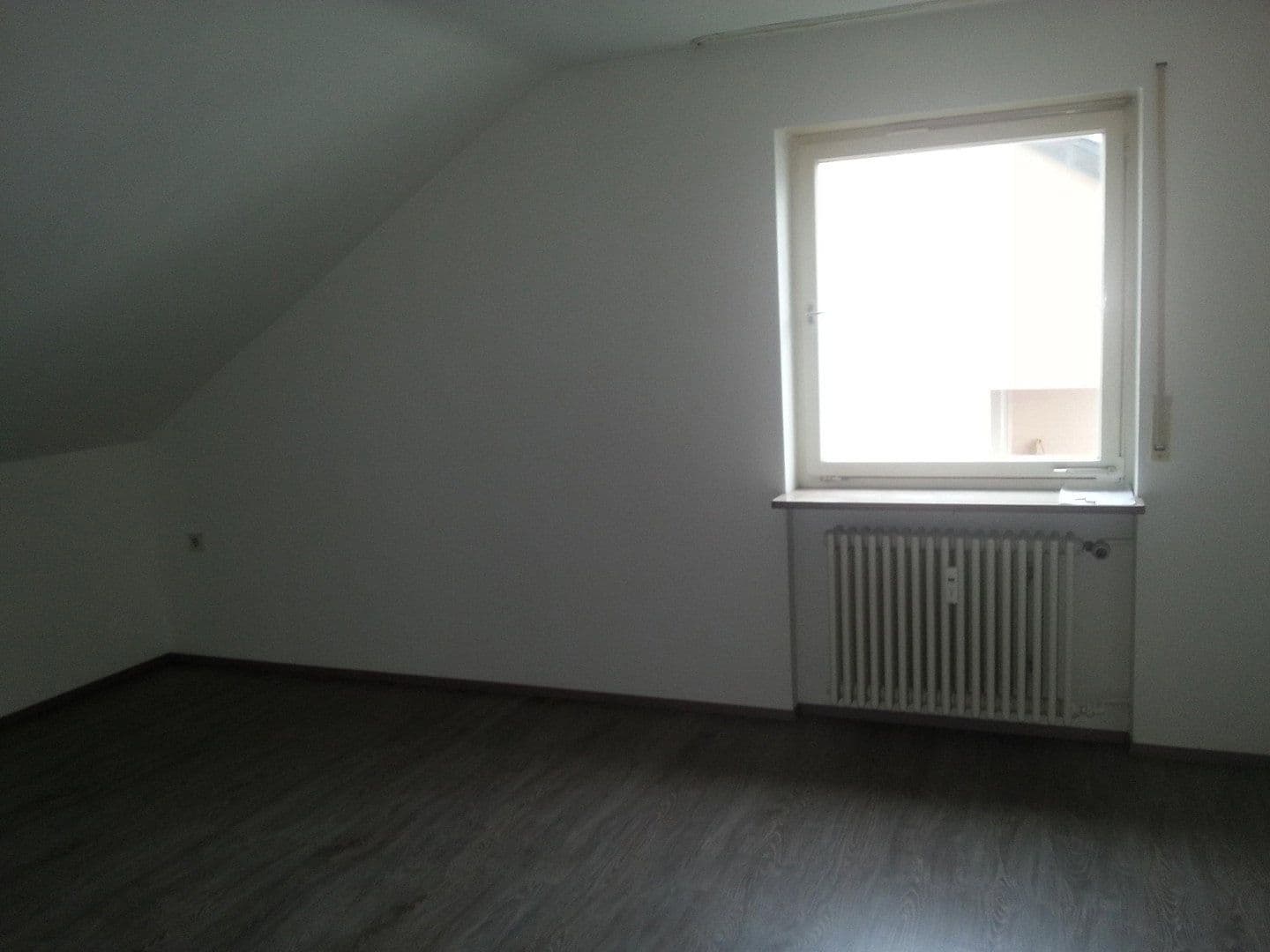 Pronájem bytu 4+1 83 m², Walchenseestraße 33, Stuttgart, Bádensko-Württembersko Pronájem bytu 4+1 83 m², Walchenseestraße 33, Stuttgart, Bádensko-Württembersko