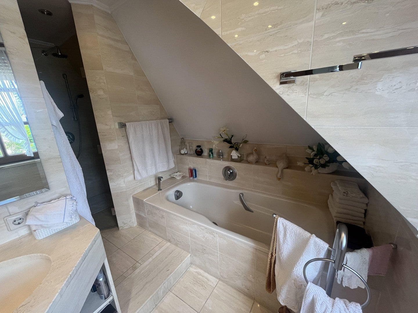 Prodej domu 130 m², pozemek 750 m², Ellerbek, Šlesvicko-Holštýnsko Prodej domu 130 m², pozemek 750 m², Ellerbek, Šlesvicko-Holštýnsko