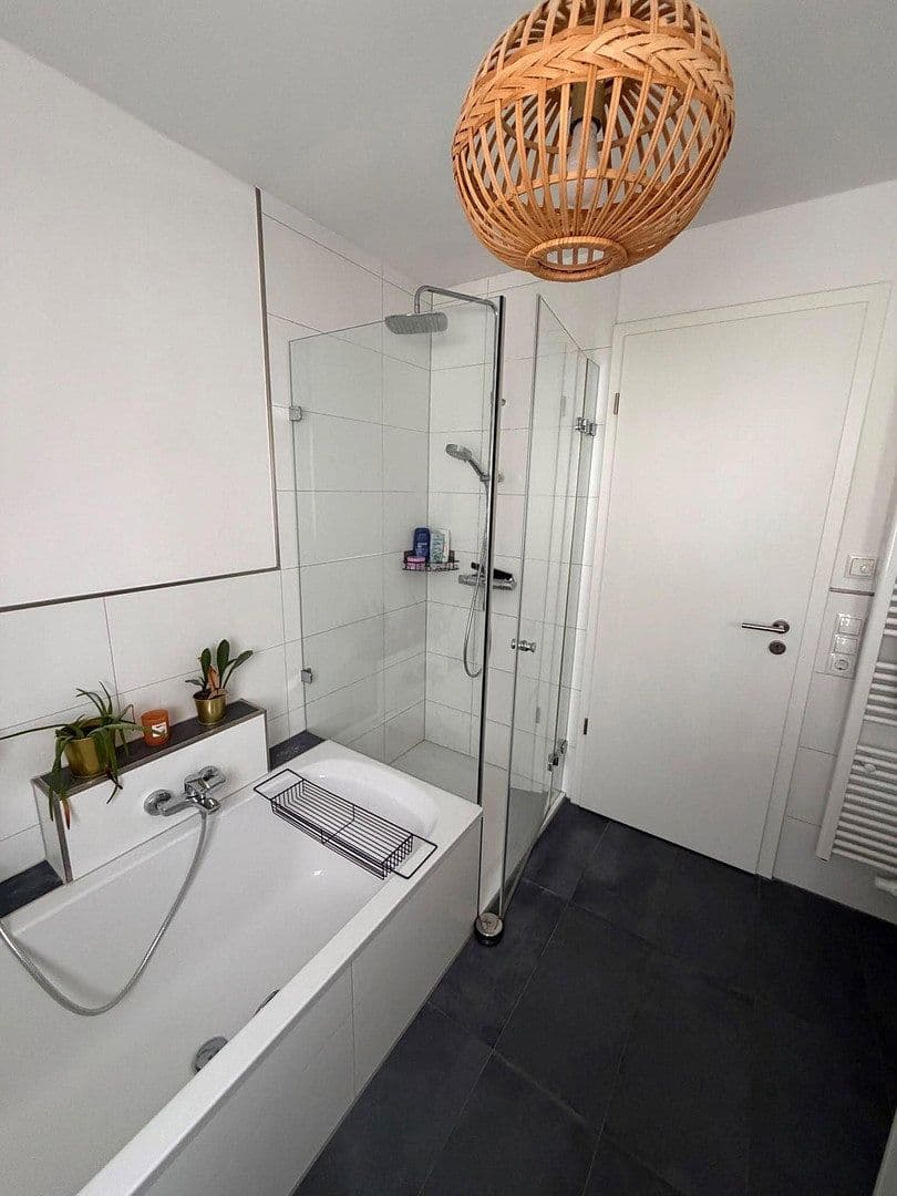 Pronájem bytu 3+1 85 m², Amlingstadter Str. 23, Hirschaid, Bavorsko Pronájem bytu 3+1 85 m², Amlingstadter Str. 23, Hirschaid, Bavorsko
