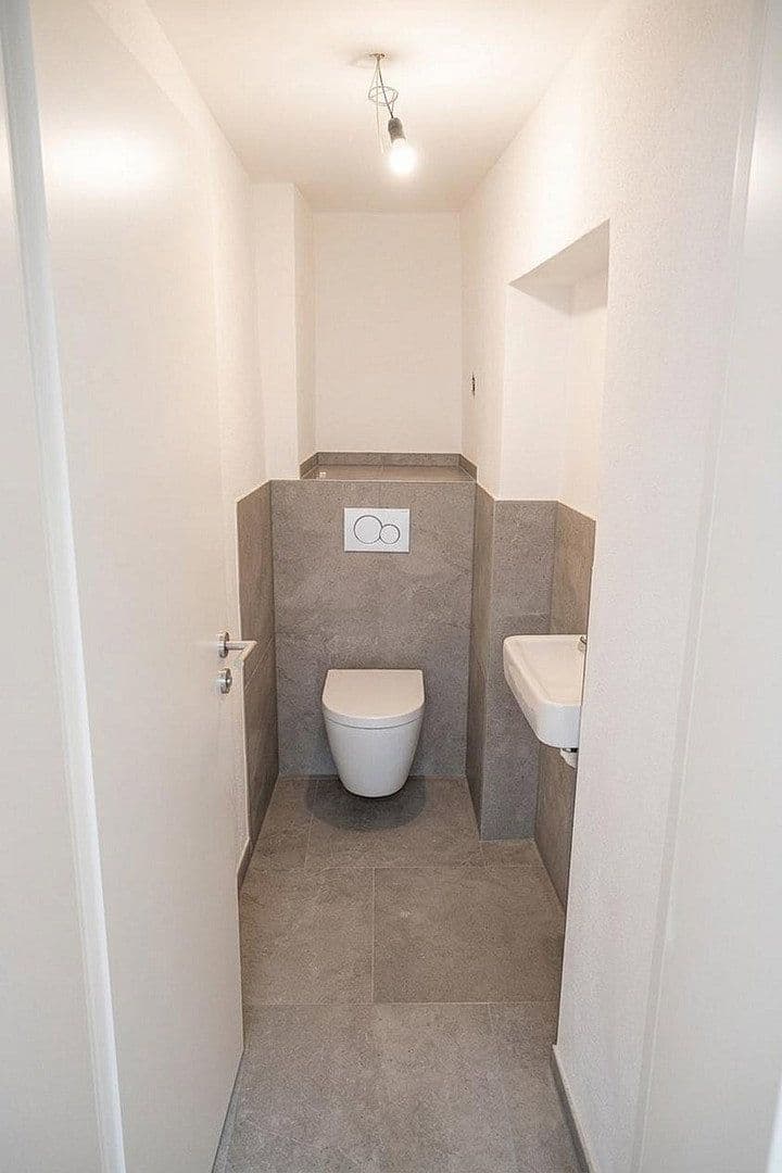 Prodej domu 130 m², pozemek 70 m², Jungmayrplatz 4, Bad Tölz, Bavorsko Prodej domu 130 m², pozemek 70 m², Jungmayrplatz 4, Bad Tölz, Bavorsko