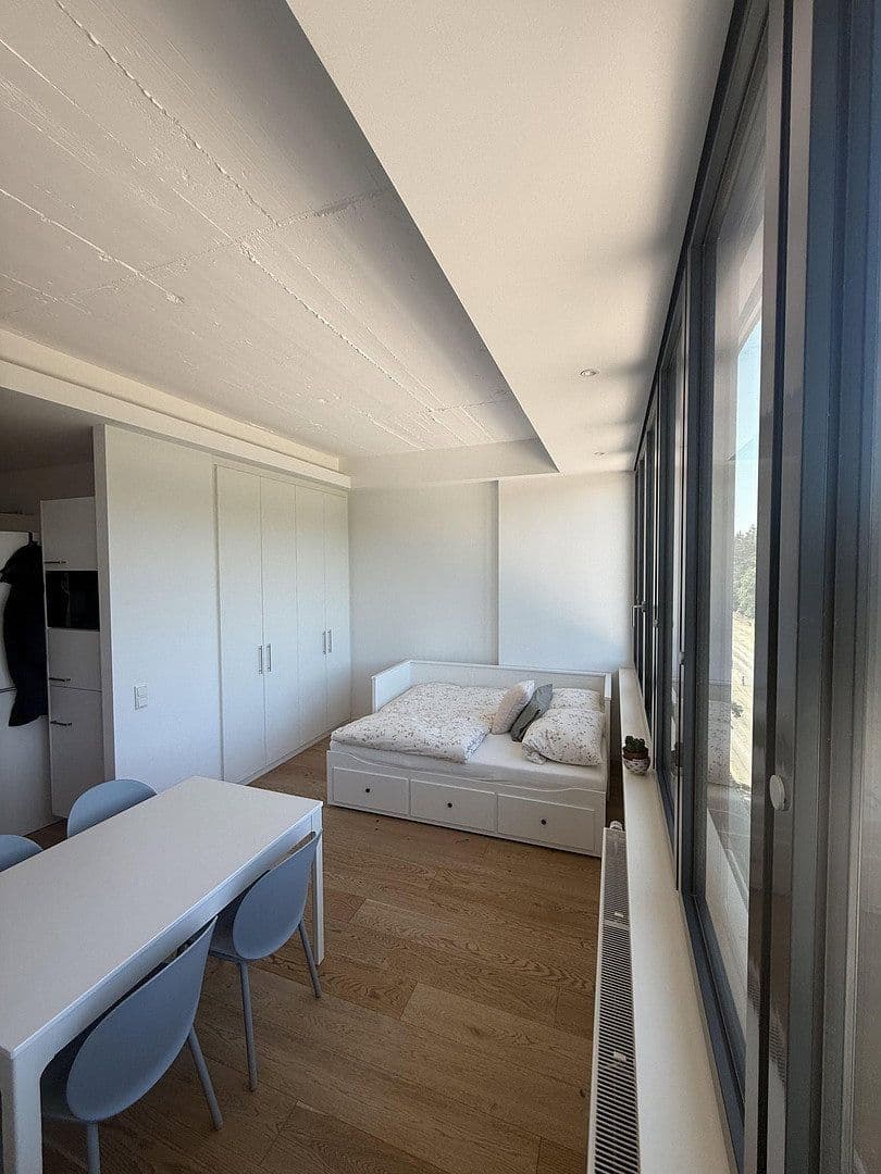 Pronájem bytu 1+1 34 m², Fürstenrieder Str. 285, München, Bavorsko Pronájem bytu 1+1 34 m², Fürstenrieder Str. 285, München, Bavorsko