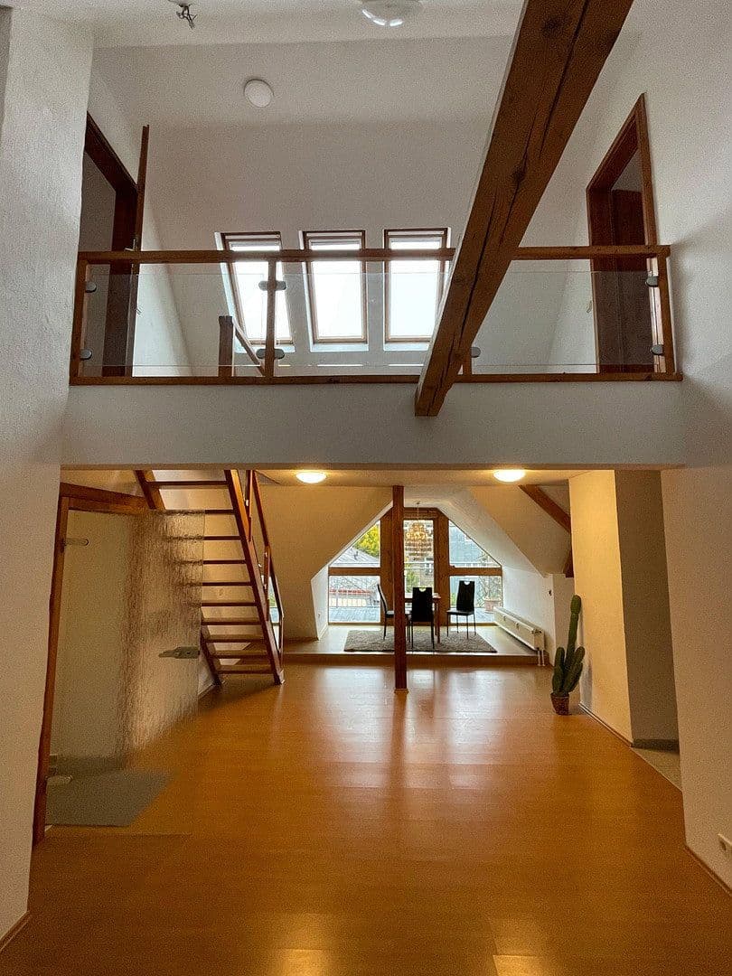 Pronájem bytu 3+1 100 m², Pfisterstraße, Fürth, Bavorsko Pronájem bytu 3+1 100 m², Pfisterstraße, Fürth, Bavorsko