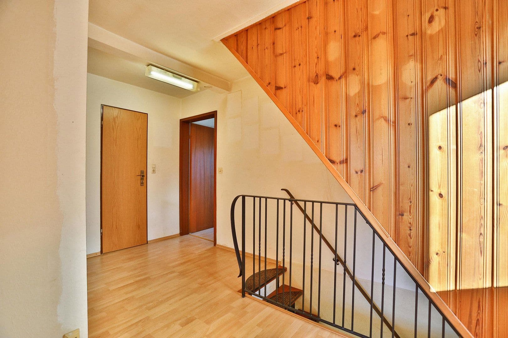 Prodej domu 130 m², pozemek 285 m², Buchbergstraße 4, Freigericht, Hessen Prodej domu 130 m², pozemek 285 m², Buchbergstraße 4, Freigericht, Hessen