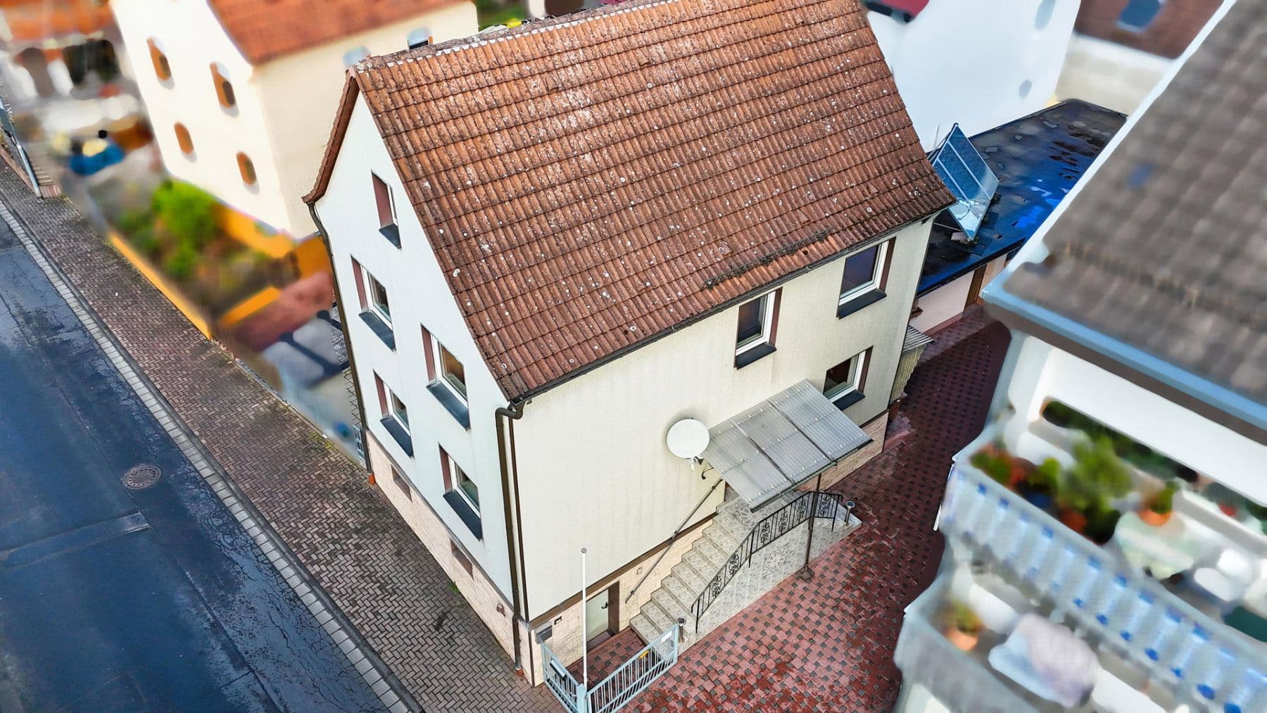 Prodej domu 130 m², pozemek 285 m², Buchbergstraße 4, Freigericht, Hessen Prodej domu 130 m², pozemek 285 m², Buchbergstraße 4, Freigericht, Hessen