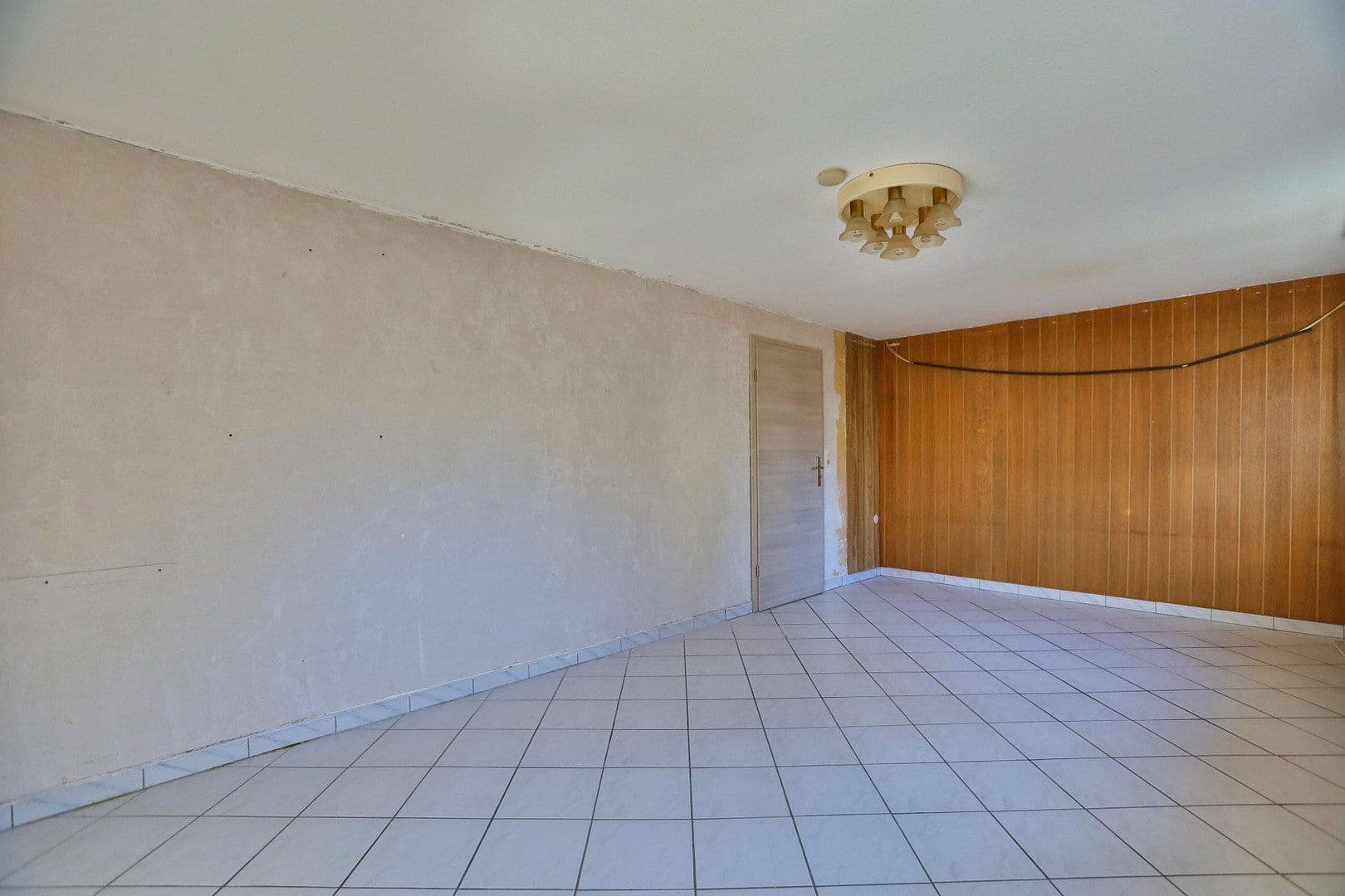 Prodej domu 130 m², pozemek 285 m², Buchbergstraße 4, Freigericht, Hessen Prodej domu 130 m², pozemek 285 m², Buchbergstraße 4, Freigericht, Hessen