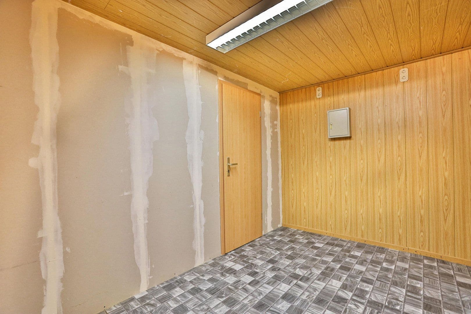Prodej domu 130 m², pozemek 285 m², Buchbergstraße 4, Freigericht, Hessen Prodej domu 130 m², pozemek 285 m², Buchbergstraße 4, Freigericht, Hessen