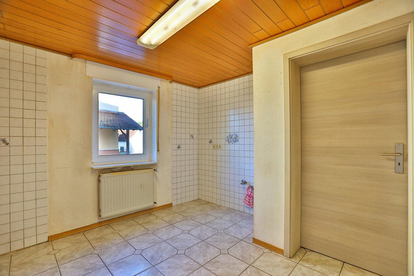 Prodej domu 130 m², pozemek 285 m², Buchbergstraße 4, Freigericht, Hessen Prodej domu 130 m², pozemek 285 m², Buchbergstraße 4, Freigericht, Hessen
