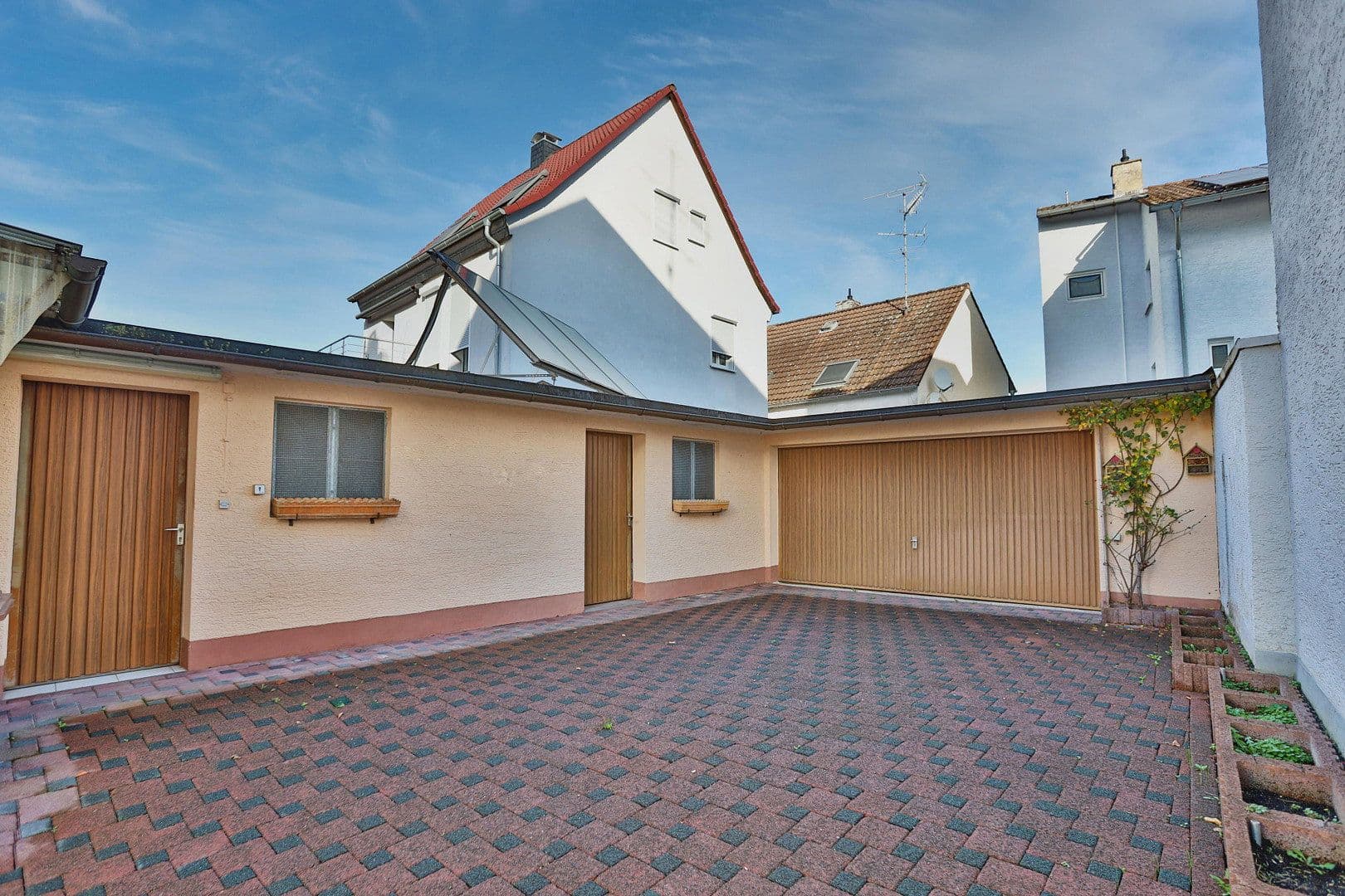 Prodej domu 130 m², pozemek 285 m², Buchbergstraße 4, Freigericht, Hessen Prodej domu 130 m², pozemek 285 m², Buchbergstraße 4, Freigericht, Hessen