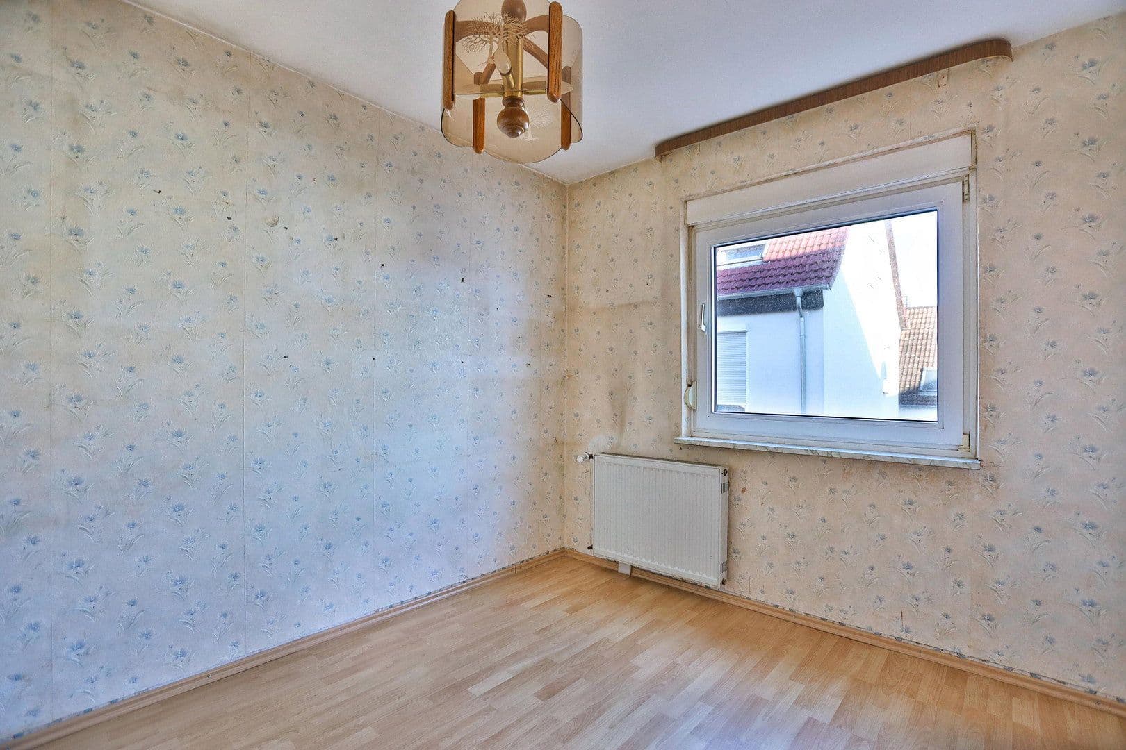 Prodej domu 130 m², pozemek 285 m², Buchbergstraße 4, Freigericht, Hessen Prodej domu 130 m², pozemek 285 m², Buchbergstraße 4, Freigericht, Hessen