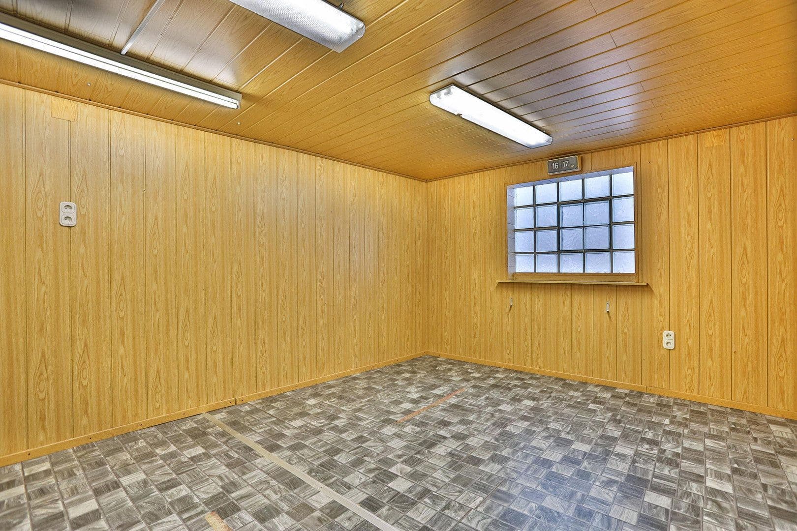 Prodej domu 130 m², pozemek 285 m², Buchbergstraße 4, Freigericht, Hessen Prodej domu 130 m², pozemek 285 m², Buchbergstraße 4, Freigericht, Hessen